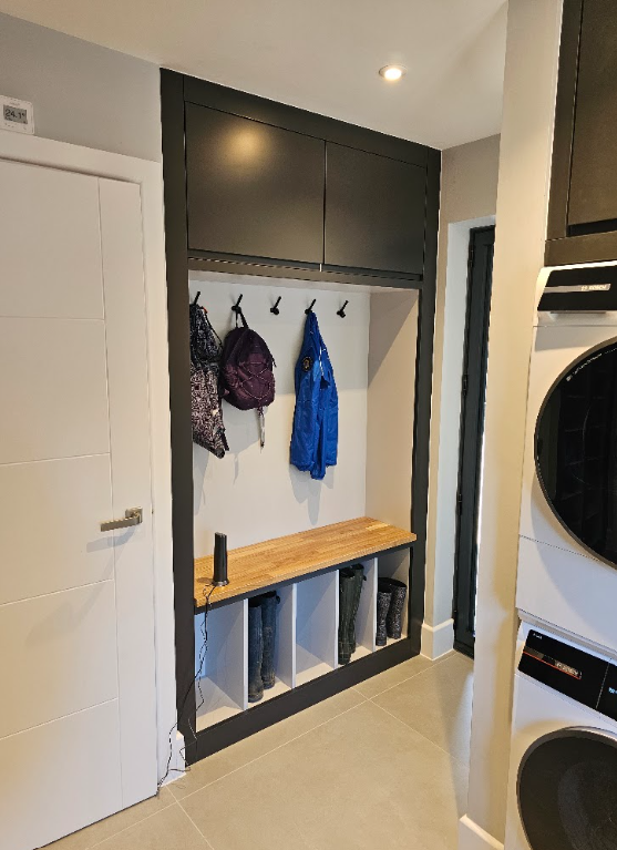 Charcoal Boot Bench Utility - Utility Rooms in Beaconsfield
