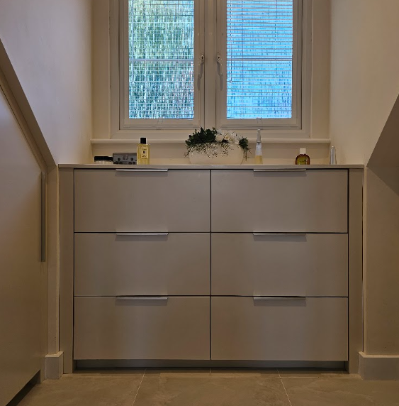 Hallway Drawer Unit - Storage in Buckinghamshire